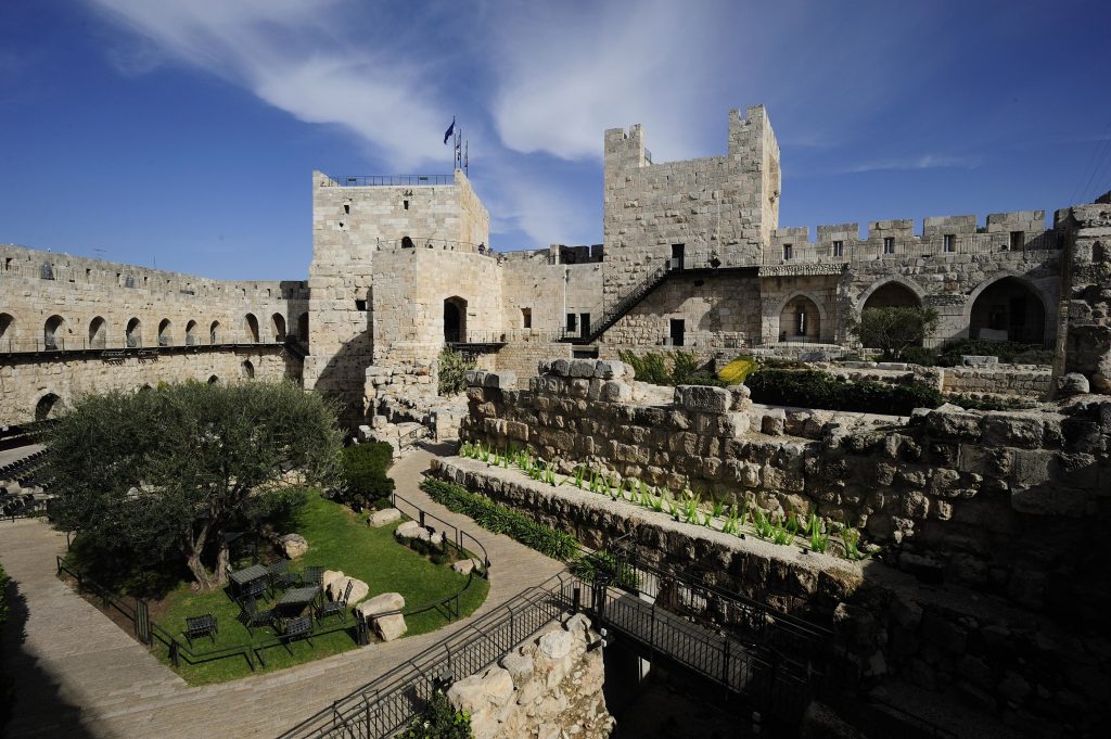 The Tower of David's yard: combination of vegetation and encient structures to explore.