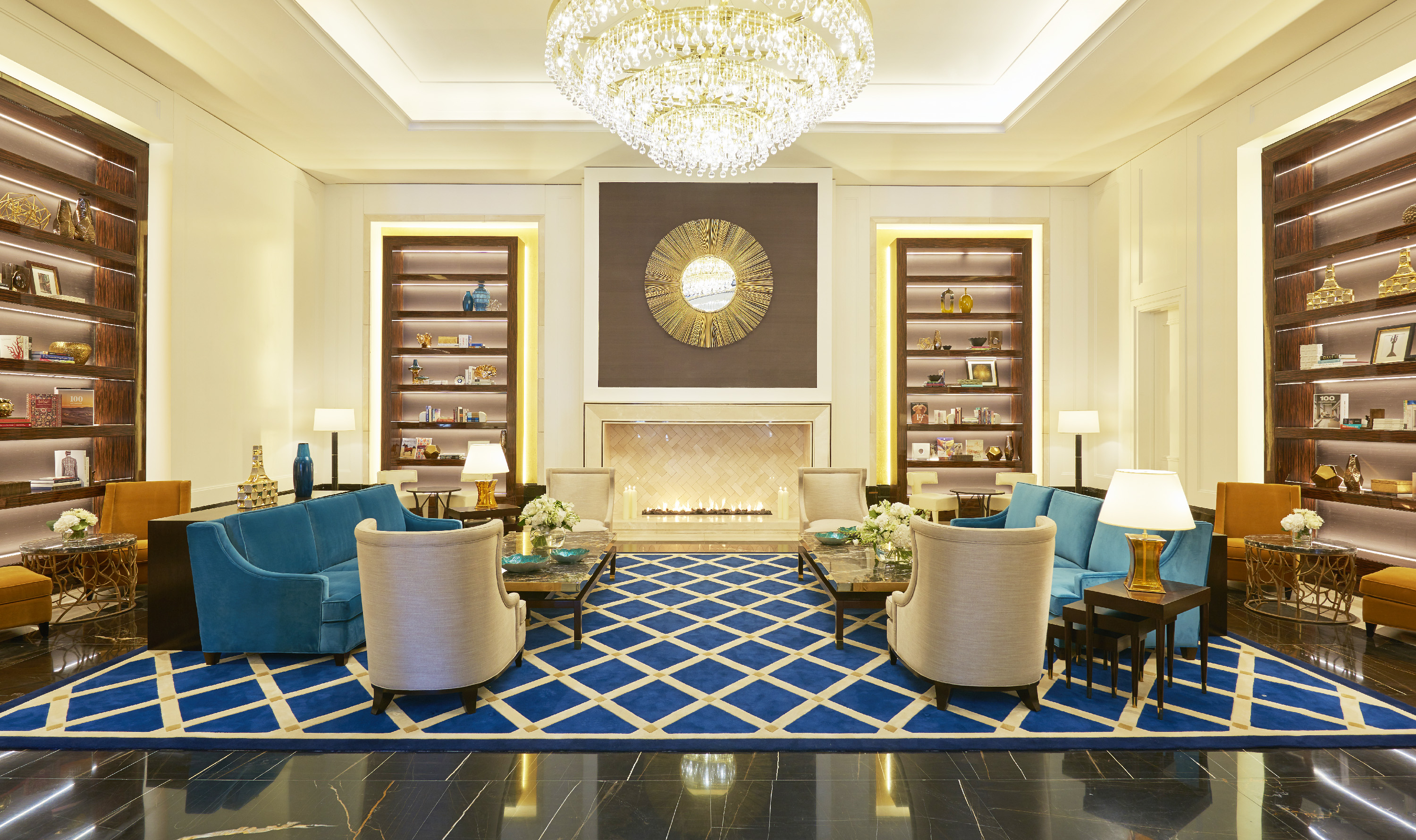 libary lounge in lobby at Fairmont Amman